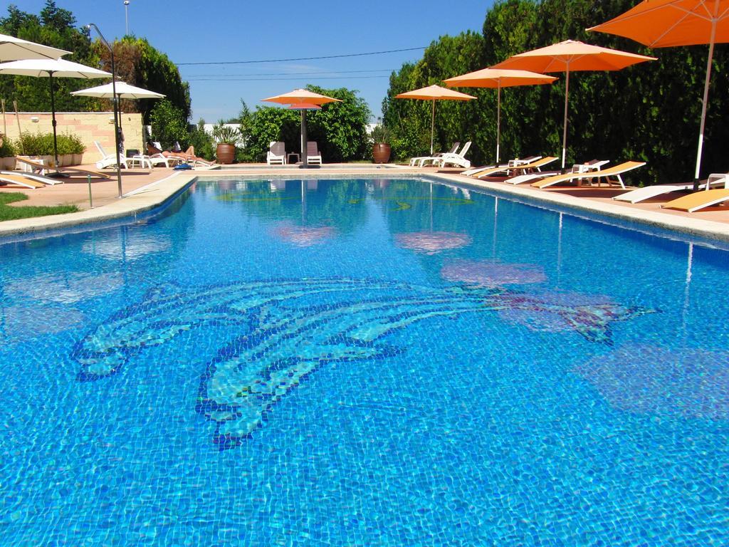 Hotel Crystal Park บินารอส ภายนอก รูปภาพ